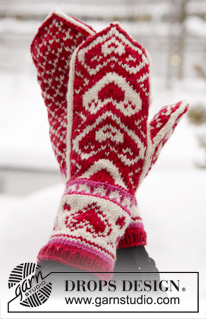 Christmas Mittens / DROPS Extra 0-1011