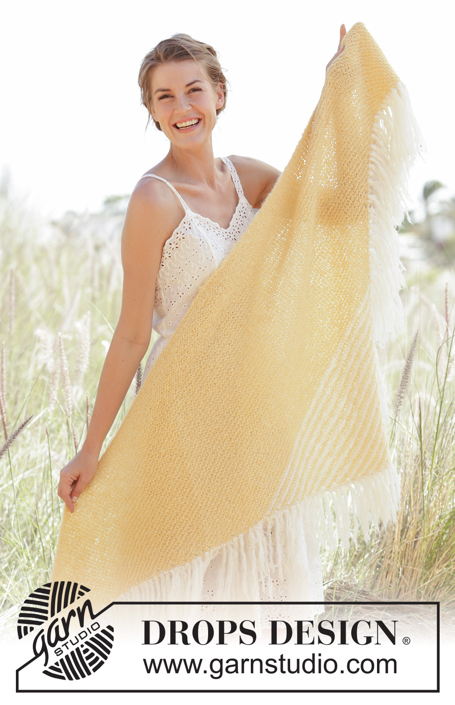When in Spain / DROPS Extra 0-1270 - Knitted DROPS shawl in garter st with fringes in Melody.