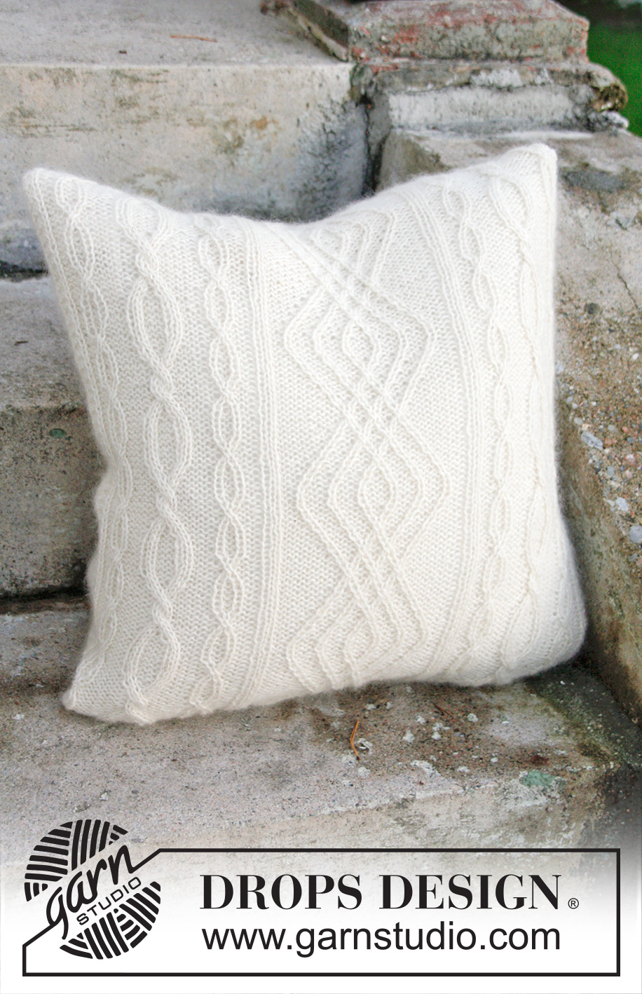 Irish Winter Pillow / DROPS Extra 0-1316 - Strikket DROPS putetrekk i 2 tråder Alpaca med fletter.