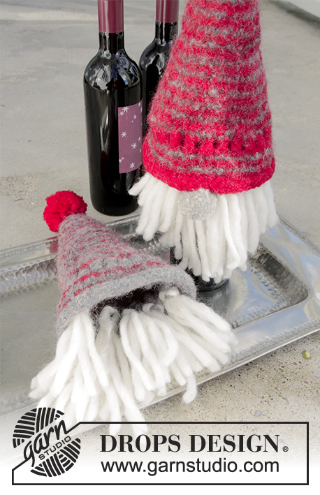 Joyous Break / DROPS Extra 0-1343 - Gestrickte und gefilzte Flaschenhüllen für Weihnachten in DROPS Snow.
