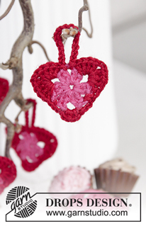 Be Still My Heart / DROPS Extra 0-1359 - Gehaakte hartjes voor Valentijnsdag van DROPS BabyMerino.
