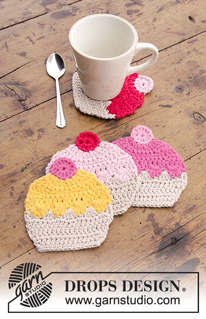 Breakfast Cupcakes / DROPS Extra 0-1384 - Crocheted coasters with cup and muffin / cupcake.
Piece is crocheted in DROPS Paris.