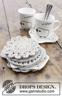 Bright Side Coasters / DROPS Extra 0-1403 - DROPS Cotton Light lõngast heegeldatud kaunistus tassialused - lumehelbed jõuludeks