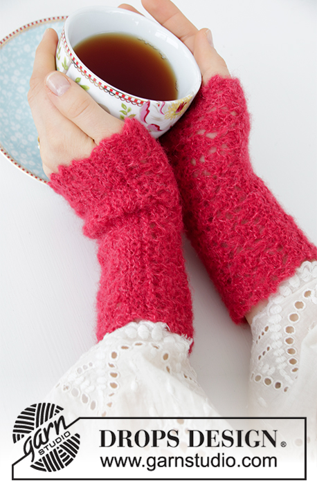 Christmas Mittens / DROPS Extra 0-1439