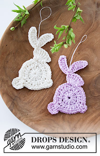 Hoppity Hop / DROPS Extra 0-1453 - Crocheted Easter Bunny in DROPS Merino Extra Fine. 
Theme: Easter.