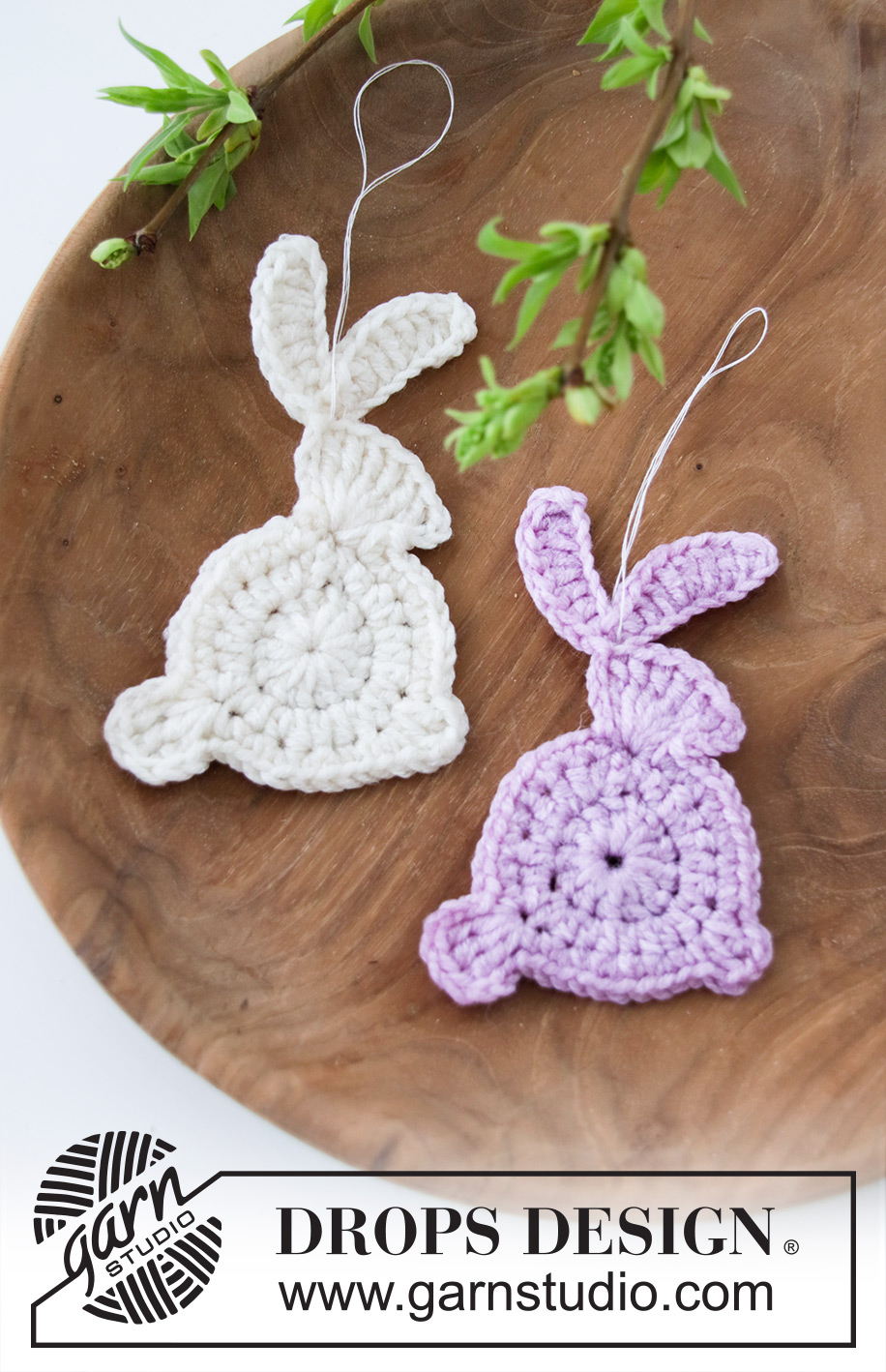 Hoppity Hop / DROPS Extra 0-1453 - Crocheted Easter Bunny in DROPS Merino Extra Fine. 
Theme: Easter.