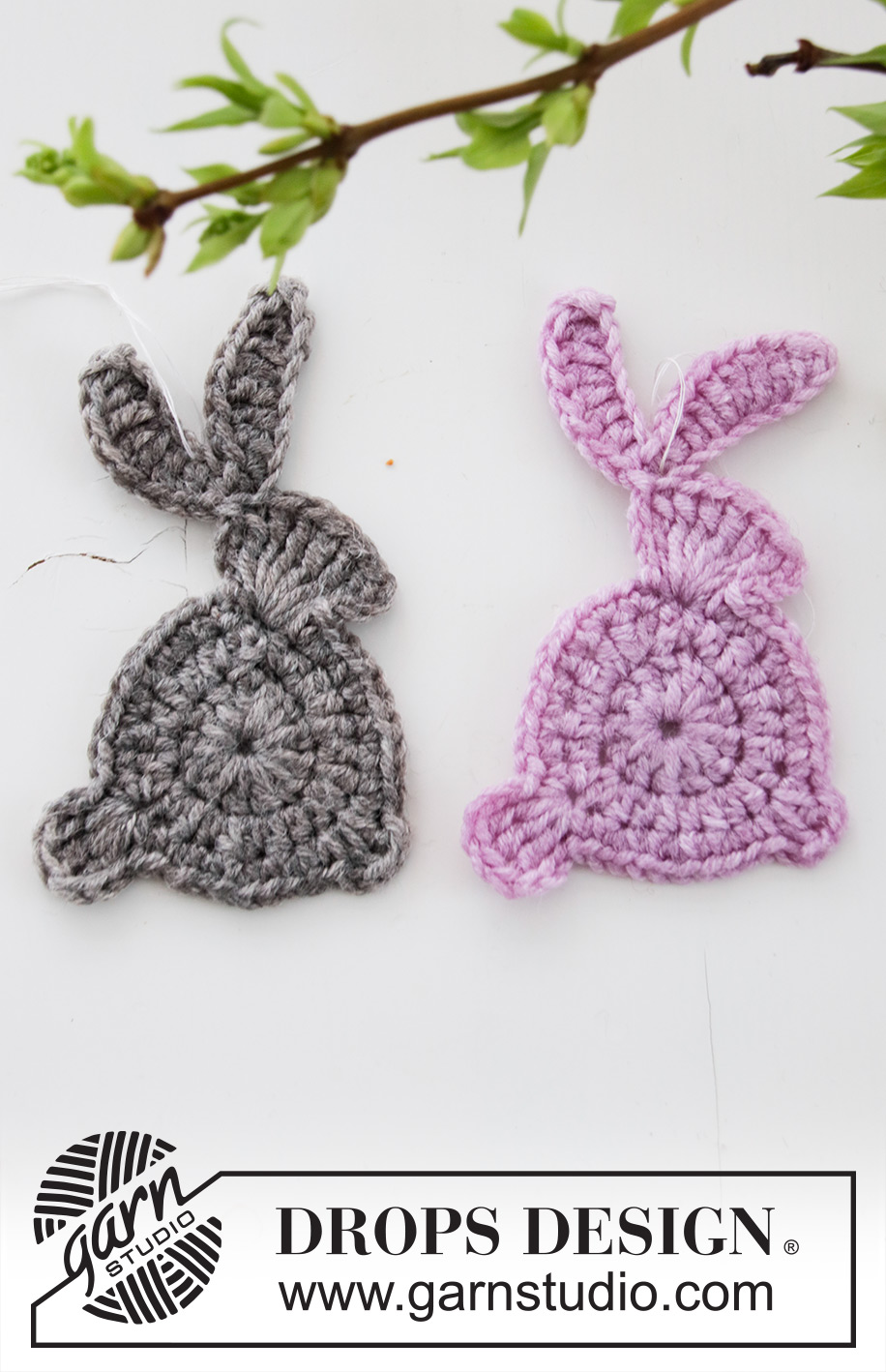 Hoppity Hop / DROPS Extra 0-1453 - Crocheted Easter Bunny in DROPS Merino Extra Fine. 
Theme: Easter.