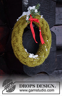 Christmas Wreaths & Stockings / DROPS Extra 0-1470