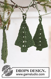 Forest Garland / DROPS Extra 0-1544 - Gebreide kerstboomdecoratie in DROPS Paris. Het werk wordt van boven naar beneden gebreid met ribbelsteek. Thema: Kerst.
