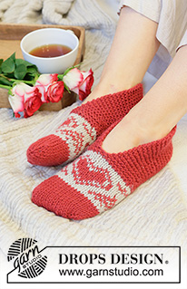Heart Slippers / DROPS Extra 0-1568 - Kapcie na drutach, z sercami, z włóczki DROPS Nepal. Przerabiane od palców. Od 35 do 42. Temat: Walentynki.