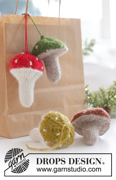 Enchanted Mushrooms / DROPS Extra 0-1584 - Knitted mushroom/Christmas decoration in Alpaca with garter stitch or stocking stitch and French knots. Work from bottom up. Theme: Christmas.