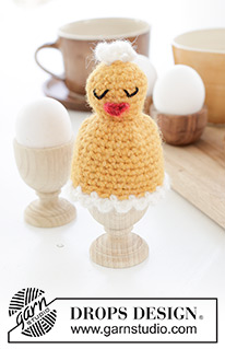 Happy Easter Hatch / DROPS Extra 0-1624 - Porta-uovo con pulcino in DROPS Air. Tema: Pasqua.