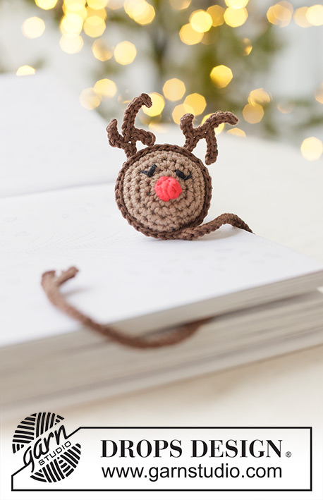 Forest Friends Bookmark / DROPS Extra 0-1626 - Marque-pages crochetés en DROPS Safran. Se crochète en rond à partir du centre pour former un renne et un ours. Thème: Noël.