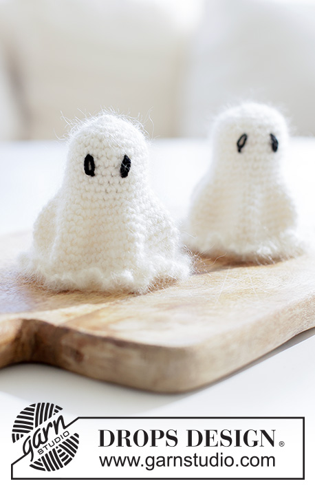 Haunt & Hook / DROPS Extra 0-1660 - Fantasma crochetado em DROPS Kid-Silk e em DROPS BabyMerino. Tema: Halloween.
