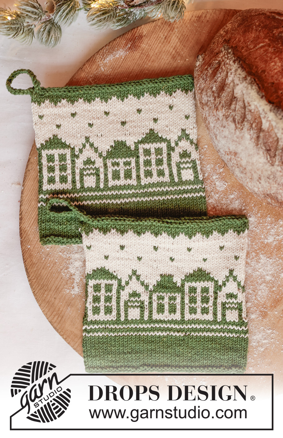 Frosty Town Potholders / DROPS Extra 0-1672 - Knitted pot-holder with Nordic pattern and houses in DROPS Cotton Light. Theme: Christmas.