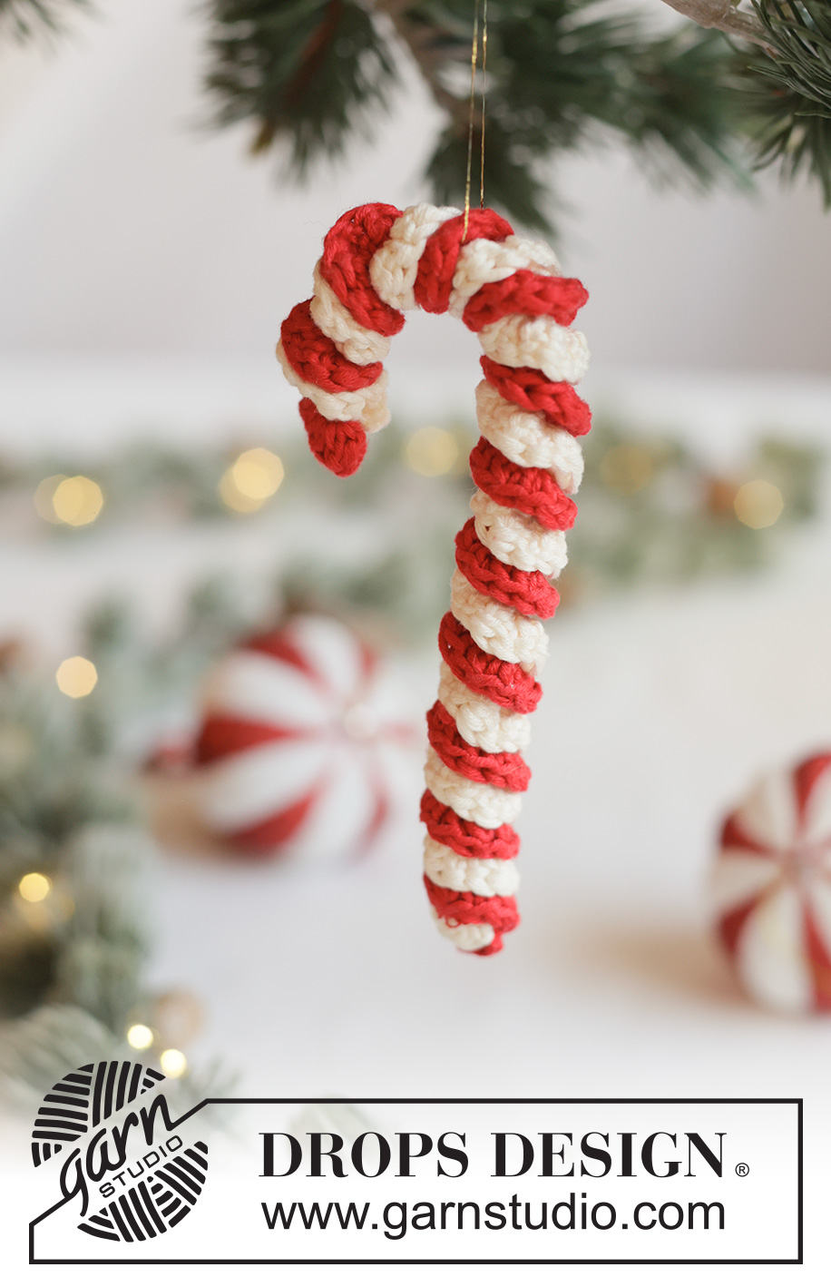 Holiday Treat / DROPS Extra 0-1675 - Crocheted sugar cane/Christmas decoration in DROPS Muskat. Piece is worked in a spiral with treble crochets. Theme: Christmas.