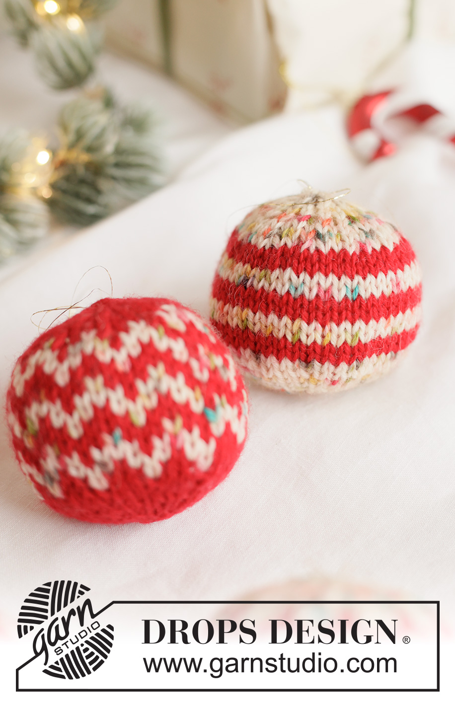 Holiday Sprinkles / DROPS Extra 0-1676 - Knitted Christmas baubles in DROPS Fiesta. The piece is worked in the round, bottom up, with Nordic pattern. Theme: Christmas.