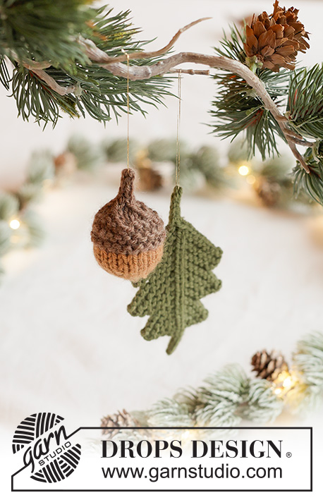 Winter Woodland / DROPS Extra 0-1681 - DROPS Daisy lõngast kootud jõulukaunistus lehega tammetõru jõuludeks