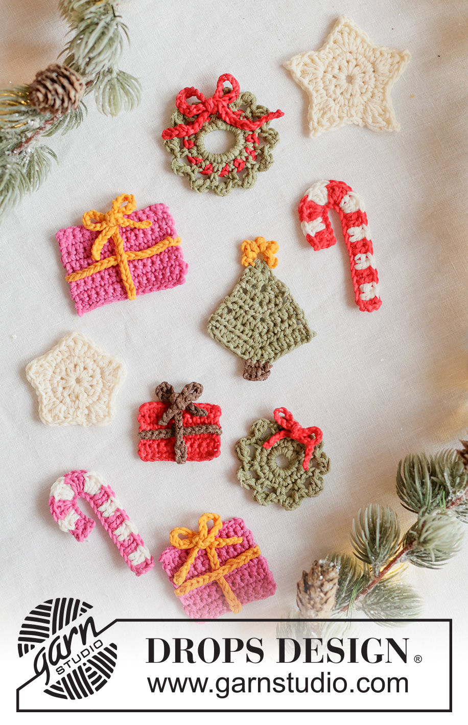 Christmas Treats / DROPS Extra 0-1683 - Virkatut joulukoristeet / paketti, karkkikeppi, joulukuusi, seppele ja tähti DROPS Safran-langasta. Teema: Joulu.