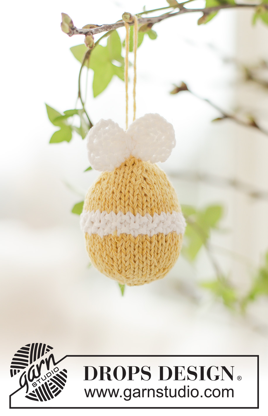 Pastel Treasure / DROPS Extra 0-1688 - Œuf de Pâques tricoté en DROPS Belle. Se tricote de bas en haut en jersey et point de riz, avec un nœud.  Thème: Pâques.