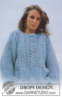 DROPS Extra 0-173 - DROPS sweater med helpatent og fletmønster i Toscana.
