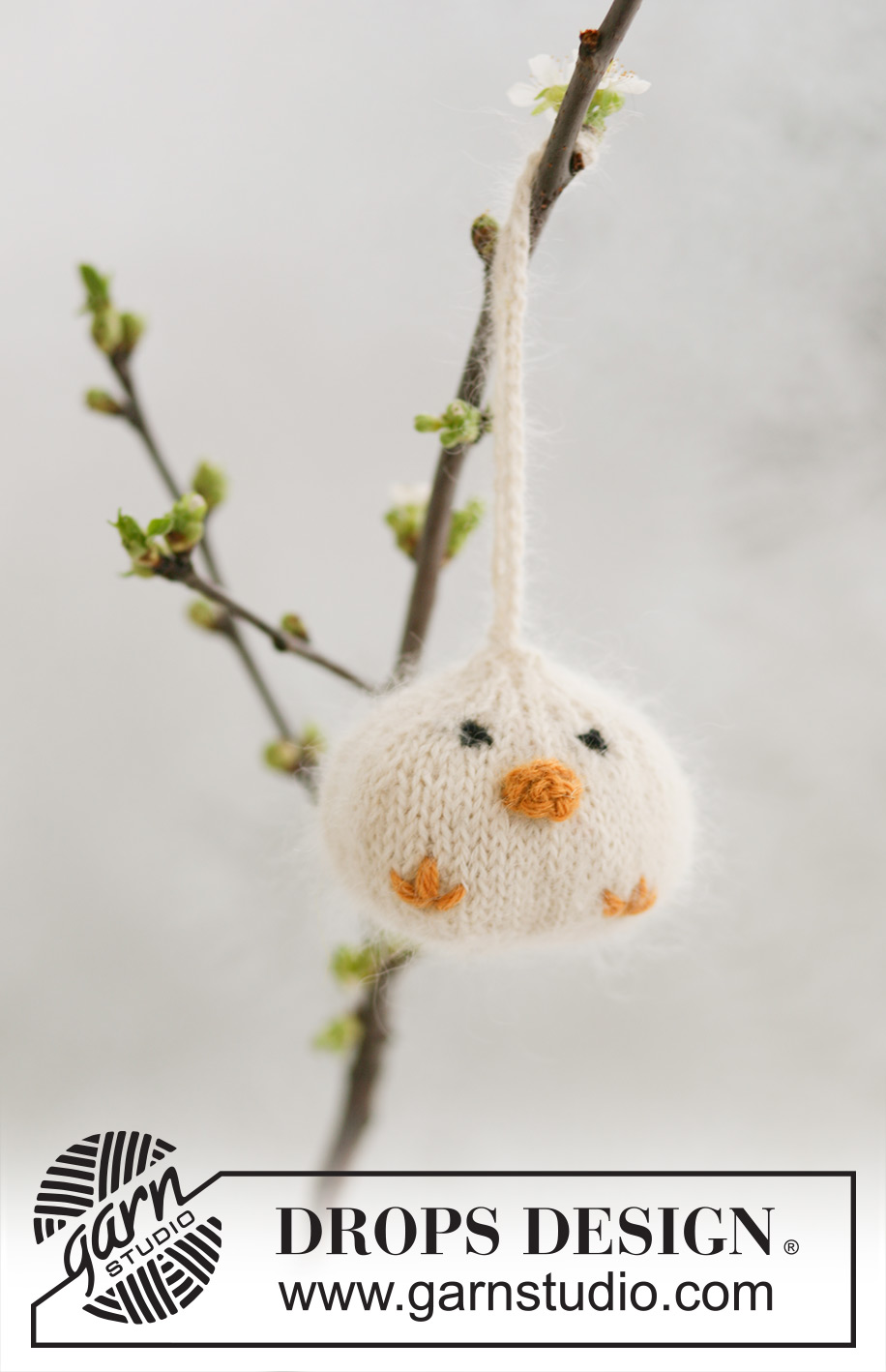 Piou Piou / DROPS Extra 0-548 - Strikkede DROPS påskekyllinger i ”Alpaca” og ”Kid-Silk”.