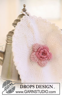 DROPS Extra 0-680 - DROPS Gryteklute med rose i ” Safran”.