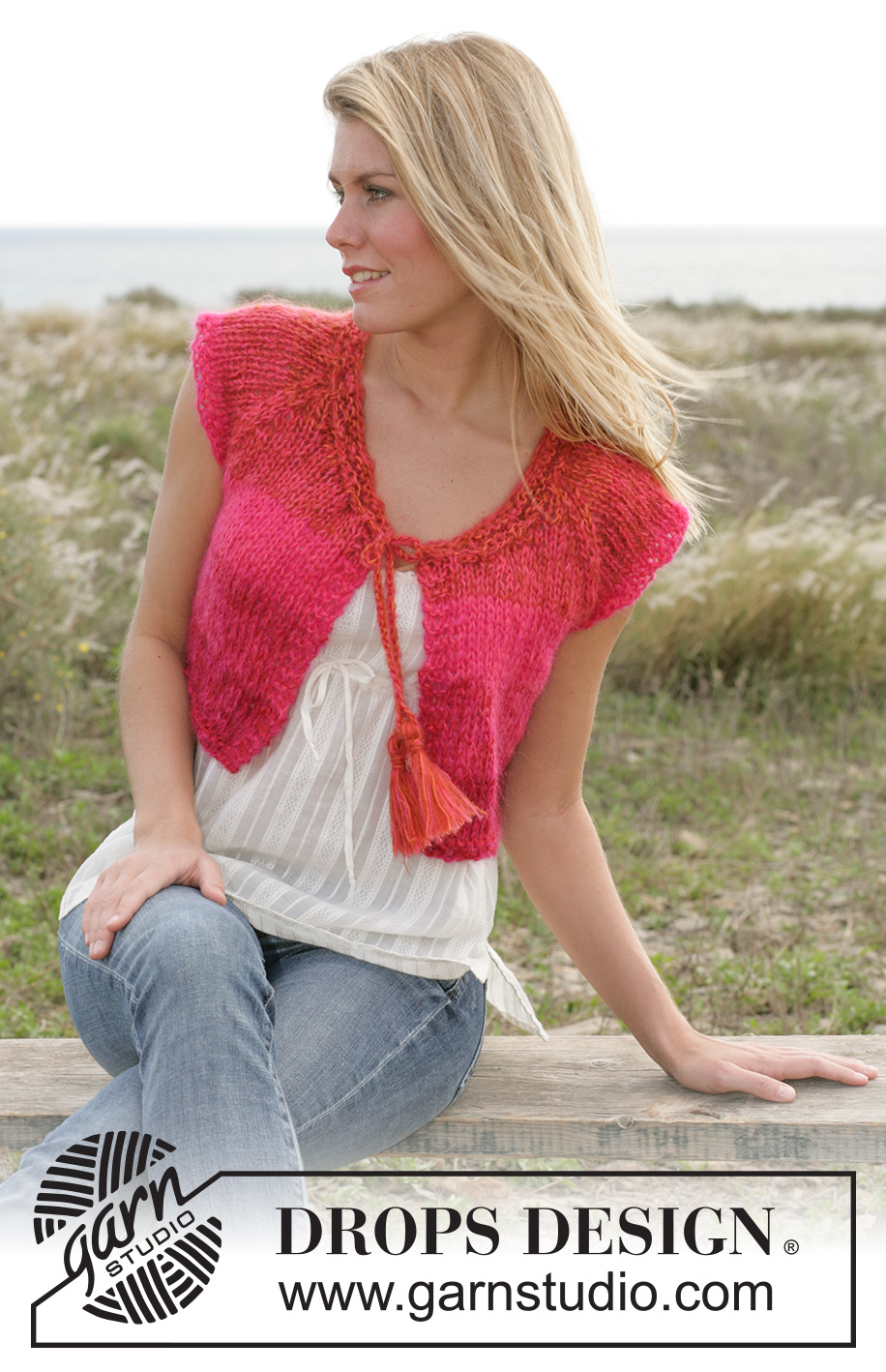 Cherry Pie Vest / DROPS 100-28 - Kort DROPS top med striber og raglan i ”Vivaldi” og ”Alpaca”. Str S-XXL 