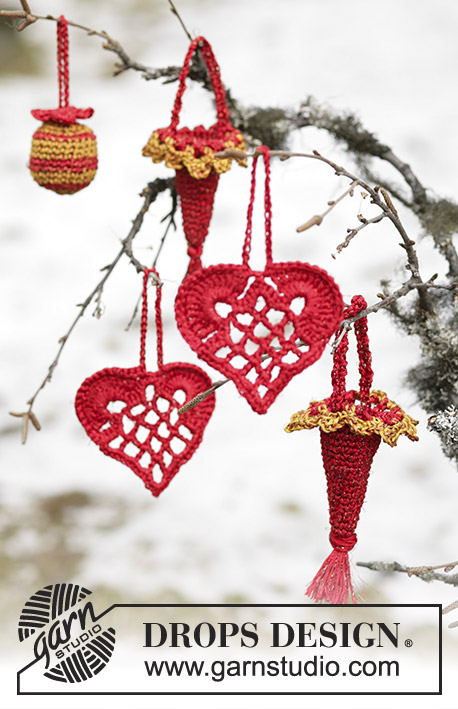 Golden Nugget / DROPS 104-45 - Chrochet Christmas Bauble flower top in DROPS Cotton Viscose and Glitter