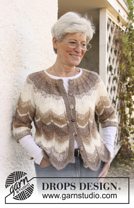 Rolling Dunes / DROPS 105-26 - Saco de punto DROPS con patrón zigzag y pechera redonda en “Alpaca” y “Cotton Viscose”.  Talla XS – XXXL
