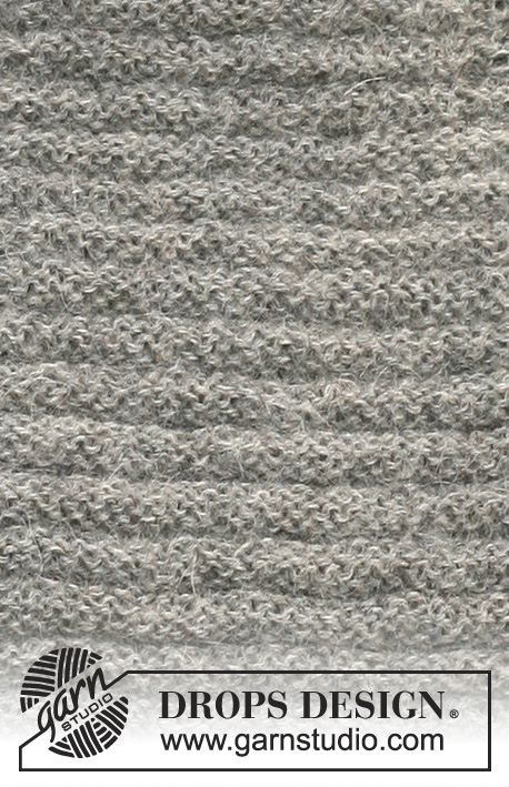DROPS 108-23 - DROPS poncho med rätstickade ränder i ”Alpaca”. strl S - XXXL.