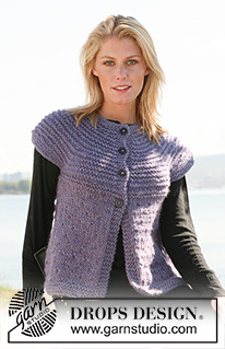 Calm Shoreline Cardi / DROPS 108-40 - Chaqueta DROPS con mangas cortas y pechera redonda en “Snow”. Talla: S – XXXL.