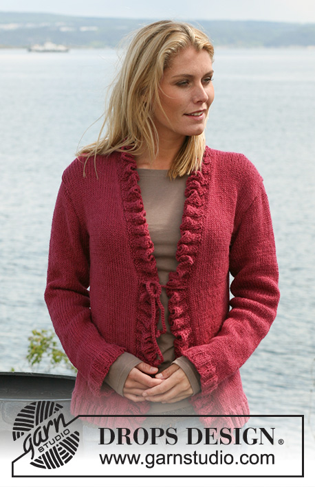 Cherry Pie / DROPS 110-6 - Suéter DROPS con bordes ondulados en 2 hilos “Alpaca”.  Talla S – XXXL.