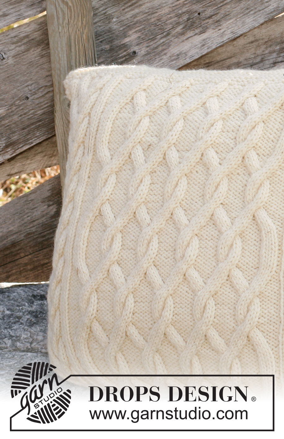 Cabled Dreams / DROPS 117-48 - Knitted DROPS cushion cover with cables in ”Alaska”. 
