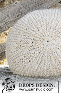 Sea Urchin / DROPS 117-54 - Strikket DROPS pute i sirkel med vendinger i ”Polaris”.