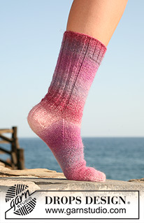 Free knitting and crochet patterns / DROPS 118-35