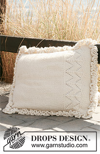 Snow Bunting / DROPS 118-44 - Gebreide DROPS kussenhoes met ruche rand van 2 draden ”Alpaca”. 
