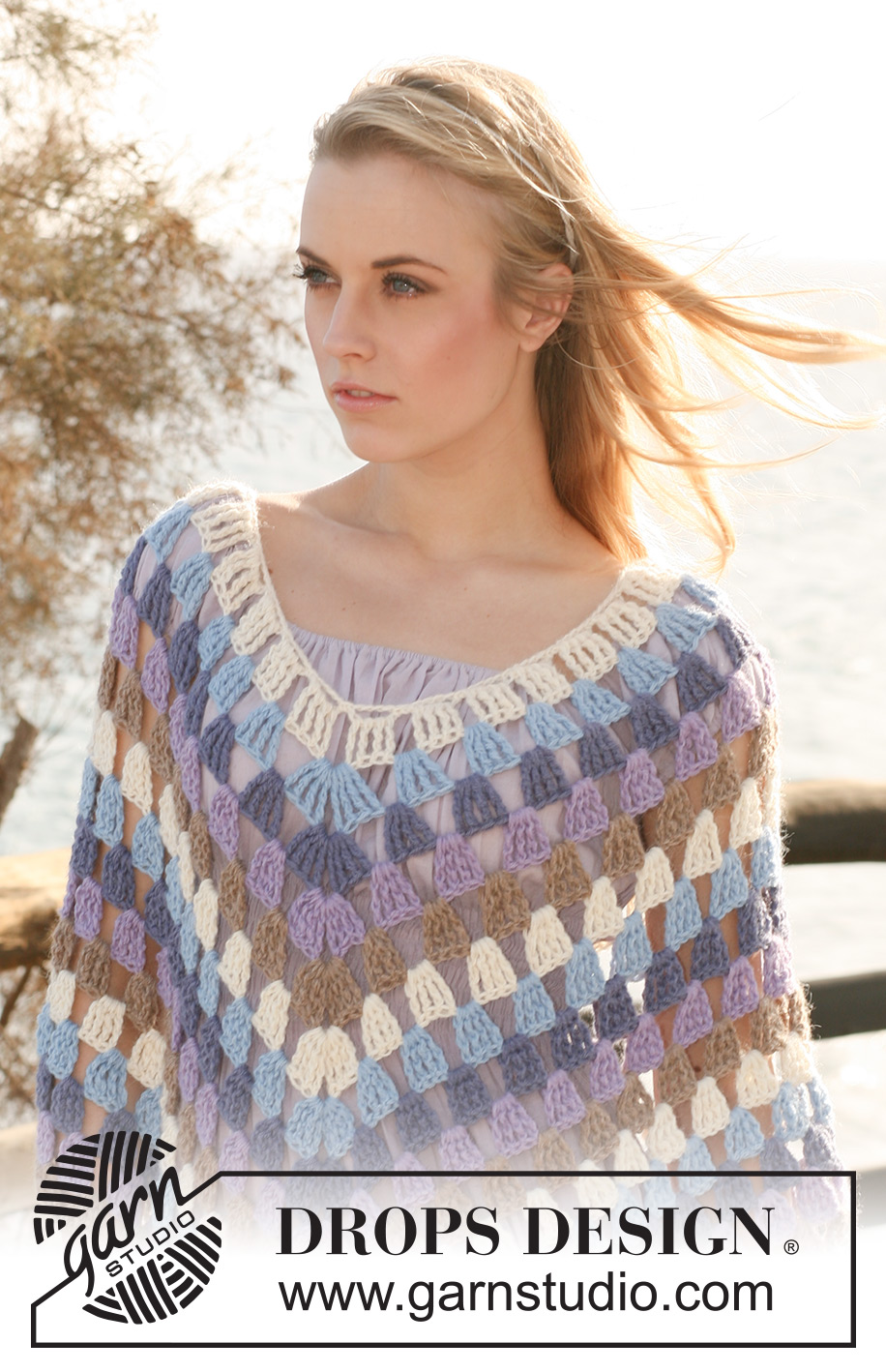Melting Twilight Poncho / DROPS 119-12 - Poncho DROPS en ganchillo con 2 hilos “Alpaca”. Talla S-XXXL.
Diseño DROPS:  Patrón No. Z-487
