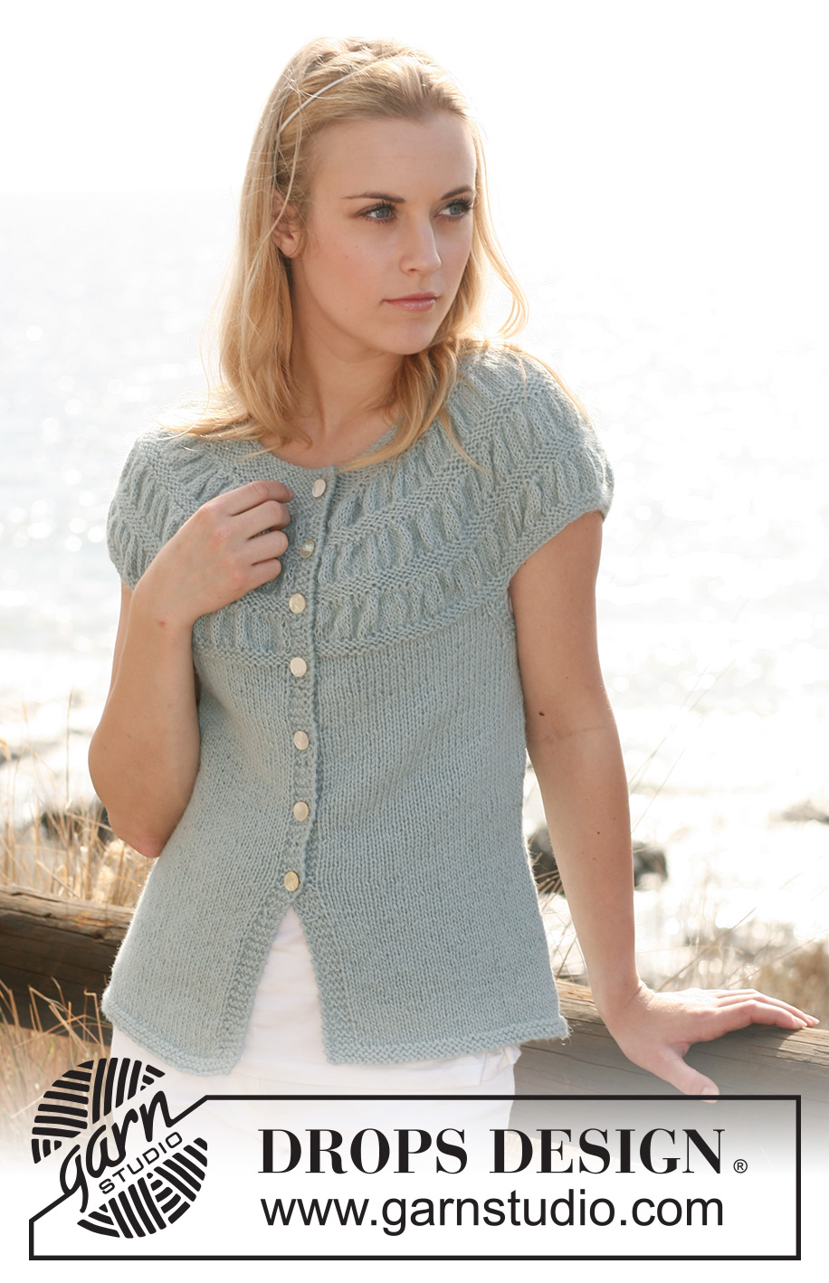 Odette Cardigan / DROPS 119-8 - DROPS Kofta i 2 trådar ”Alpaca” med korta ärmar och rynkmönster på oket. Stl S - XXXL