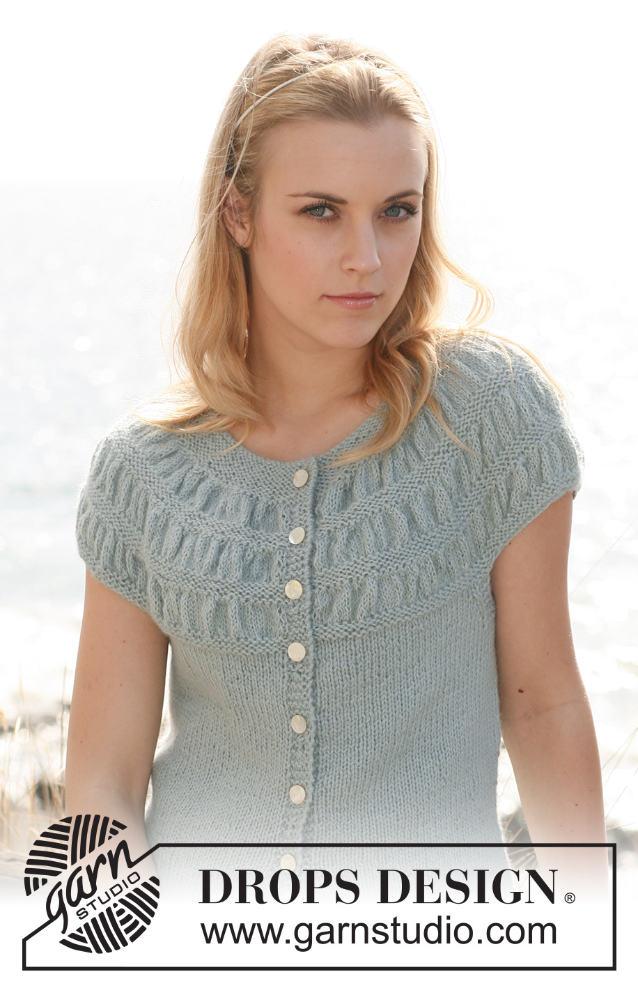 Odette Cardigan / DROPS 119-8 - DROPS Kofta i 2 trådar ”Alpaca” med korta ärmar och rynkmönster på oket. Stl S - XXXL
