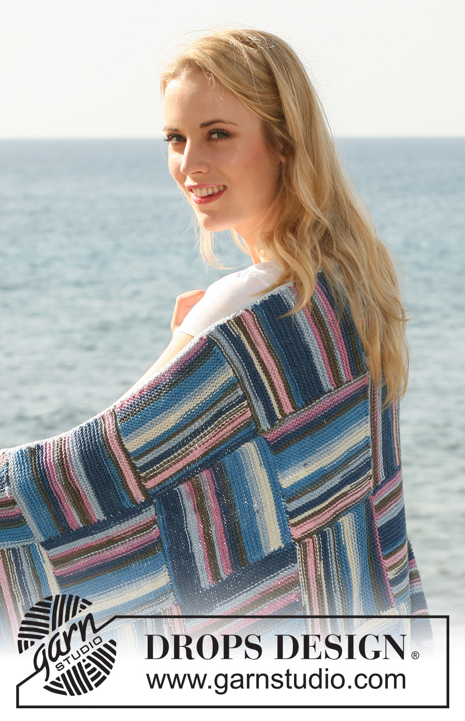 Seaside Maze / DROPS 120-32 - Rillestrikket DROPS teppe med entrelac-ruter i ”Muskat Soft”.