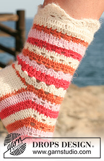 Summer Sorbet Socks / DROPS 120-37 - Crochet DROPS socks in ”Alpaca” with stripes and lace pattern. Size 35 to 43. 