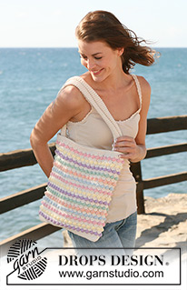 Candy Sunset Bag / DROPS 120-6 - Gehäkelte Umhängetasche / Beutel in DROPS Paris, mit Streifen und Noppenmuster.