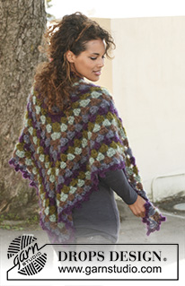 Midnight Rainbow / DROPS 121-20 - Gehaakte DROPS omslagdoek met strepen van ”Vienna”. 
