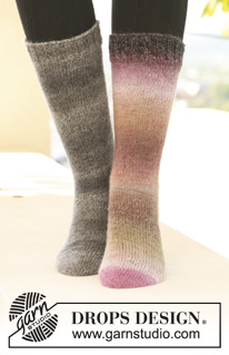 Rainbow Fun / DROPS 122-19 - Basic DROPS Socks in ”Delight”.