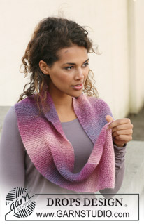 Sunset in the Woods / DROPS 126-10 - DROPS neck warmer in garter st in ”Delight”.