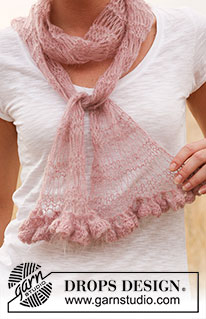 Always Ready / DROPS 127-10 - Knitted DROPS scarf with long stitch pattern in ”Vivaldi”.