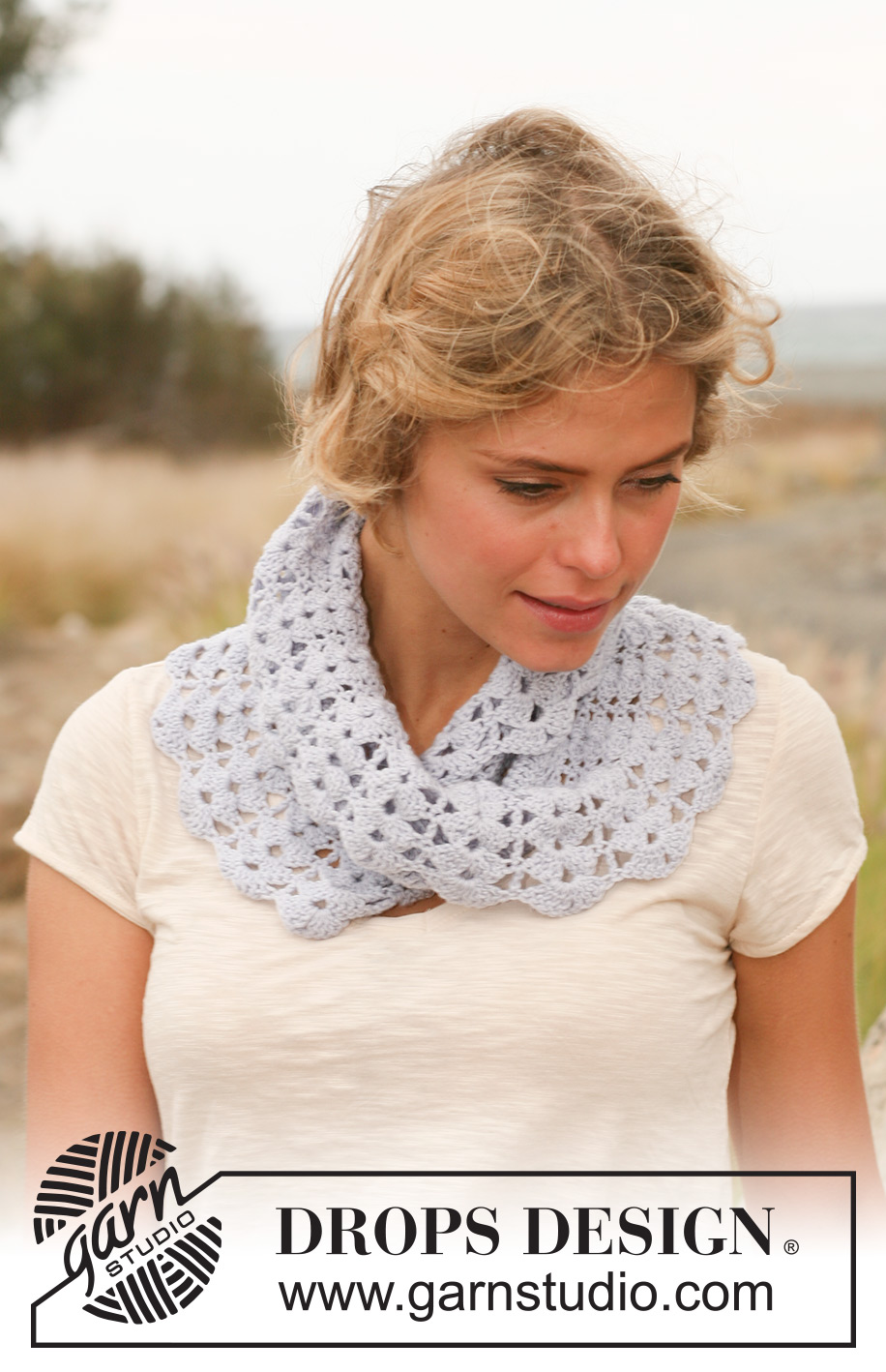 Catalina / DROPS 129-12 - Gehäkelter DROPS Möbiusschal in ”BabyMerino”.