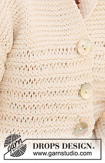 Sommerkveld / DROPS 129-22 - Gestrickte DROPS Jacke mit Krausrippen und Lochmuster in ”Ice”. Grösse S - XXXL.