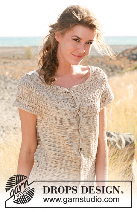 Hayfield Beauty / DROPS 130-10 - Gehäkelte DROPS Jacke mit Lochmuster und Passe in ”Cotton Viscose”. Von oben nach unten gehäkelt. 
Grösse S - XXXL.
